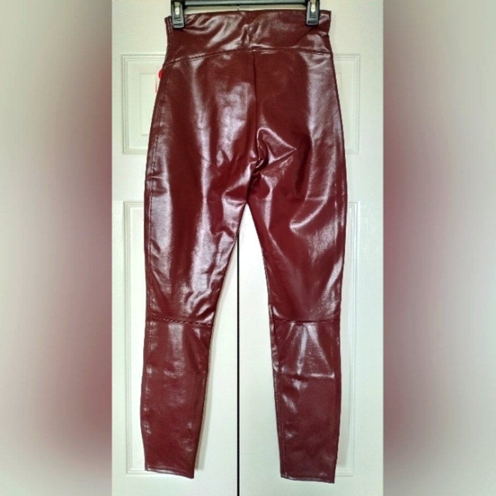 Spanx Faux Patent Leather Shiny Leggings Ruby Burgundy Size Medium NWT - Picture 7 of 8